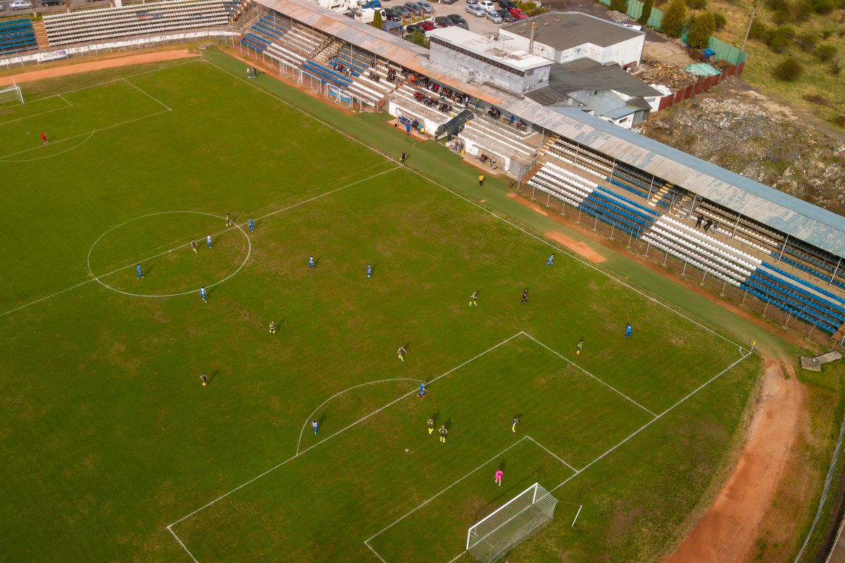 Experimentul Bucșaru e încheiat » Urziceni - Roșiori, meci de Liga 4 cu țuică, suporteri toropiți de soare și bilete de pariuri