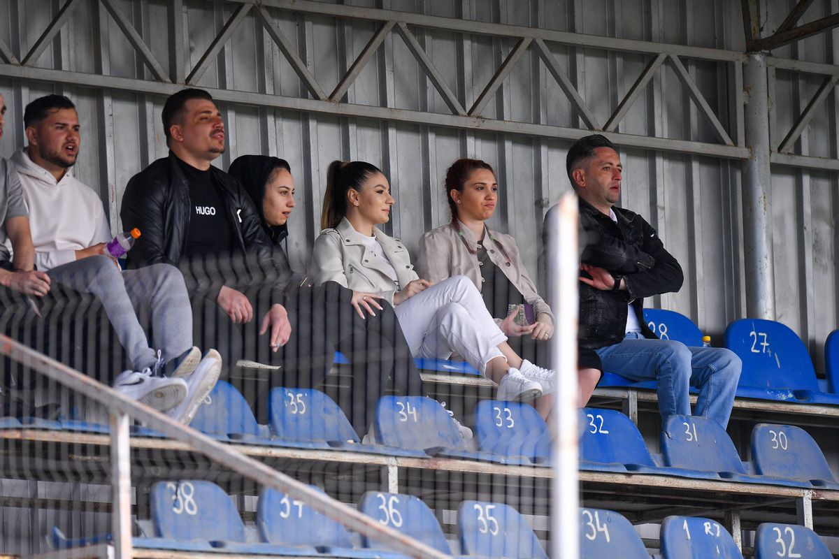 Experimentul Bucșaru e încheiat » Urziceni - Roșiori, meci de Liga 4 cu țuică, suporteri toropiți de soare și bilete de pariuri