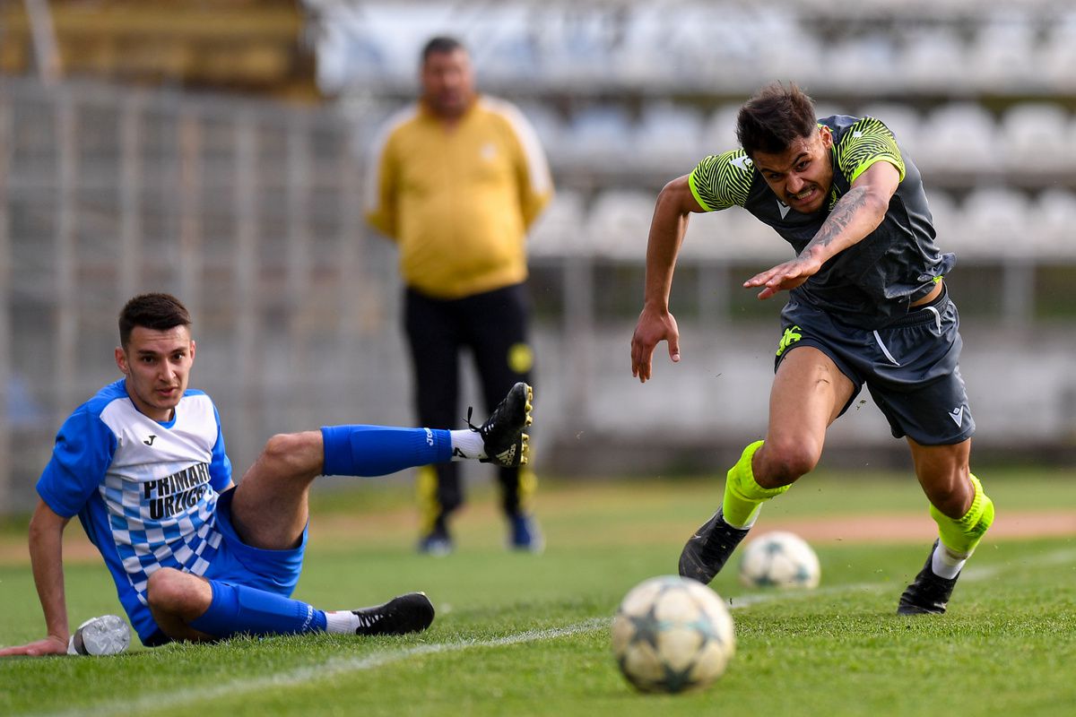 Experimentul Bucșaru e încheiat » Urziceni - Roșiori, meci de Liga 4 cu țuică, suporteri toropiți de soare și bilete de pariuri