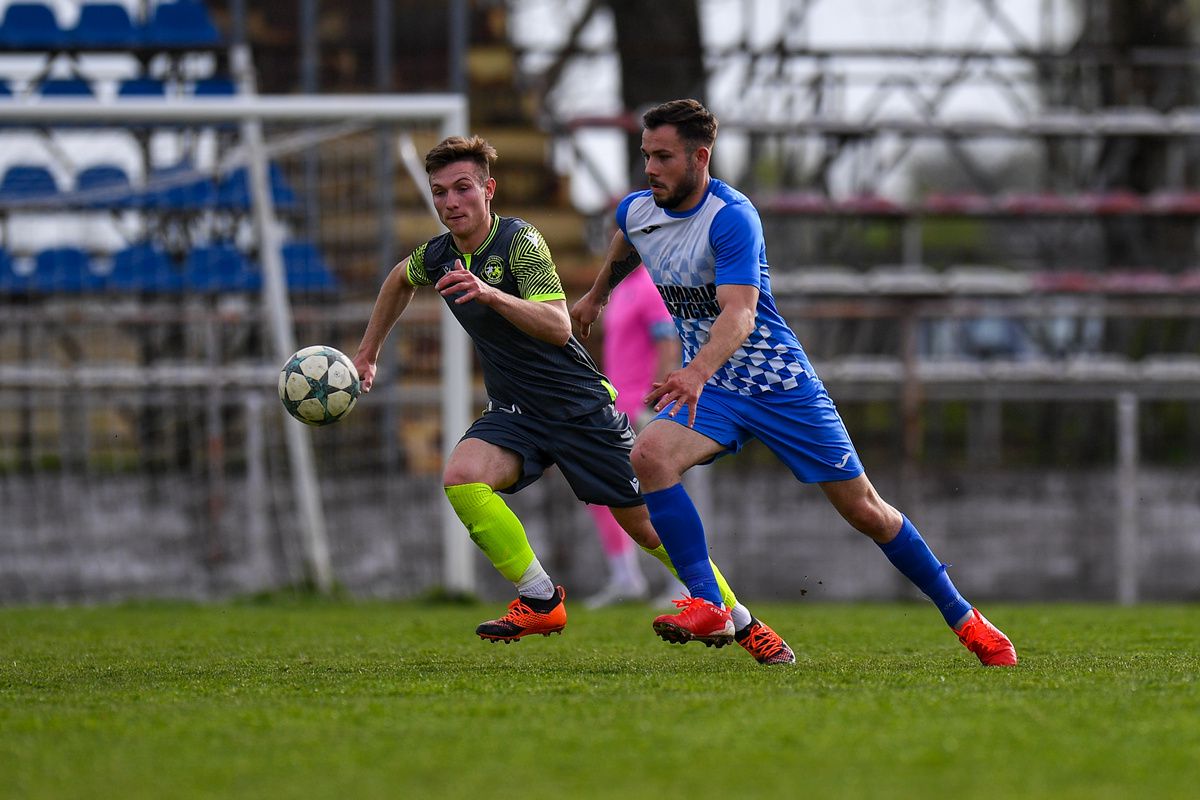 Experimentul Bucșaru e încheiat » Urziceni - Roșiori, meci de Liga 4 cu țuică, suporteri toropiți de soare și bilete de pariuri