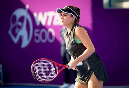 Gabriela Ruse (24 de ani, 55 WTA) a anunțat că că nu va putea participa la întâlnirea dintre Polonia și România, 15-16 aprilie, din Billie Jean King Cup