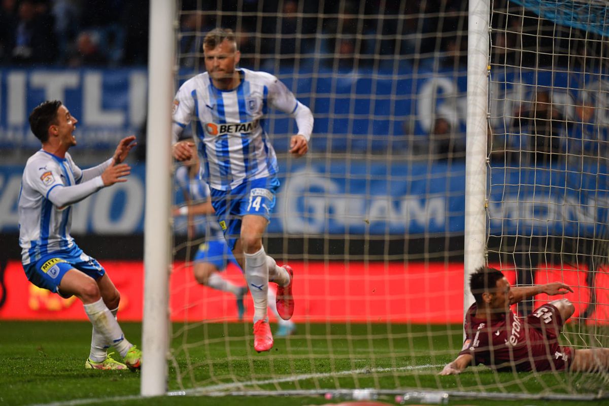 CSU CRAIOVA - CFR CLUJ. Pe mâna lui Hindrich » Eroare a portarului campioanei la golul lui Crețu