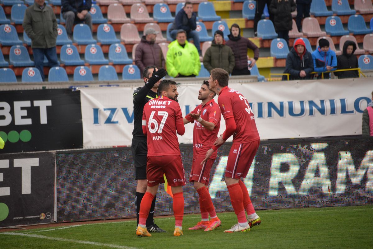 Botoșani - Sepsi 0-1. Laszlo Dioszegi s-a dus în vestiar după joc: „De puține ori fac asta” » Ce le-a promis jucătorilor