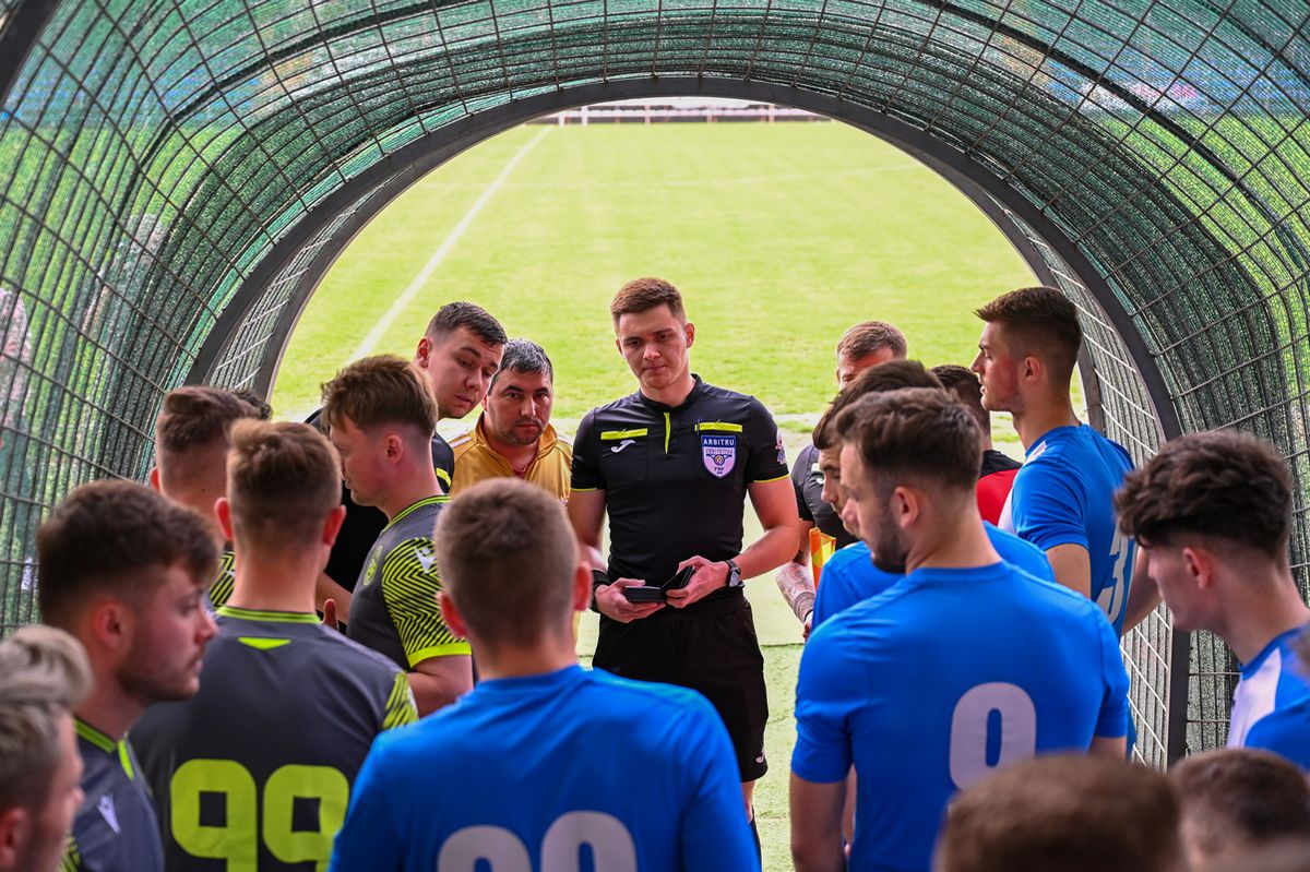 Experimentul Bucșaru e încheiat » Urziceni - Roșiori, meci de Liga 4 cu țuică, suporteri toropiți de soare și bilete de pariuri