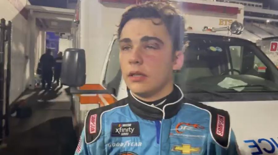 Sam Mayer, învinețit de pumnii lui Ty Gibbs Bătaie între piloți la finalul unei curse din NASCAR » Și-a învinețit rivalul!