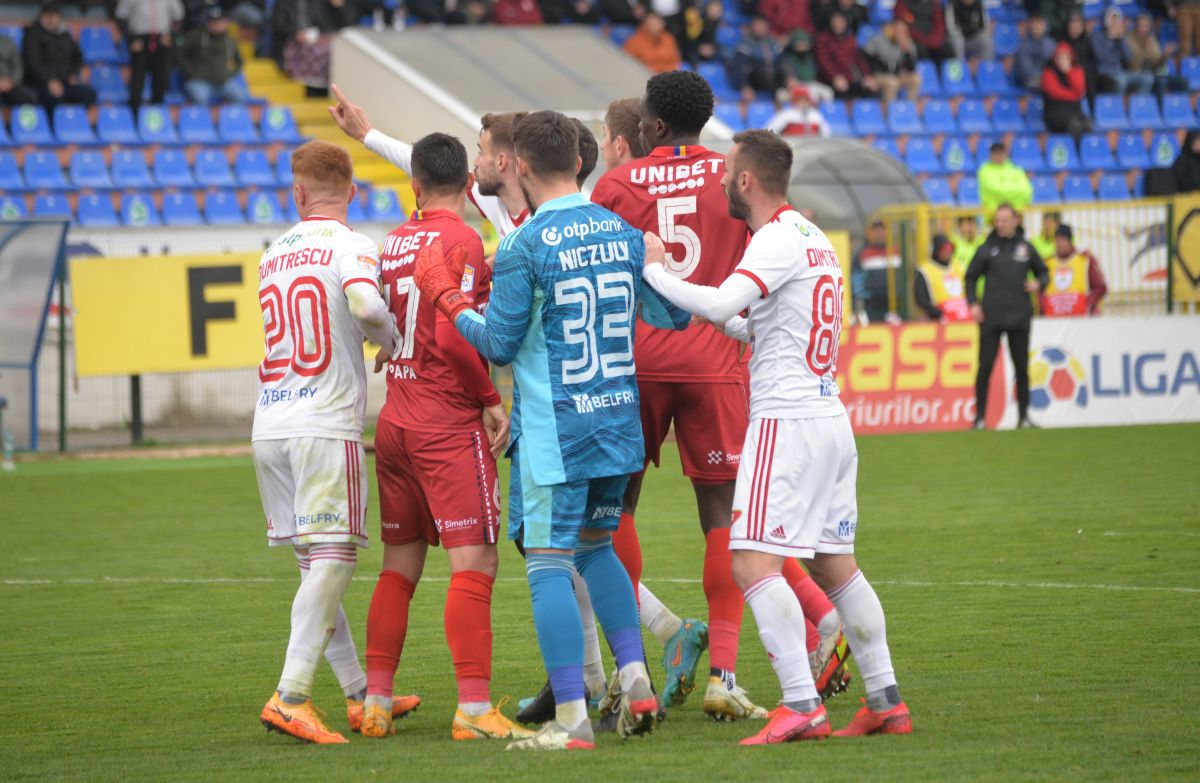 Botoșani - Sepsi 0-1. Laszlo Dioszegi s-a dus în vestiar după joc: „De puține ori fac asta” » Ce le-a promis jucătorilor