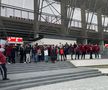 Scandal la Sepsi - Rapid. Meci întârziat și protest major al suporterilor: au ieșit în minutul 15!