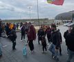 Scandal la Sepsi - Rapid. Meci întârziat și protest major al suporterilor: au ieșit în minutul 15!