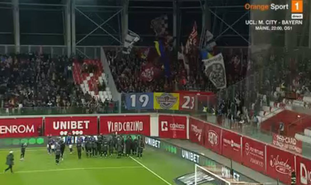 Scandal la Sepsi - Rapid. Meci întârziat și protest major al suporterilor: au ieșit în minutul 15!