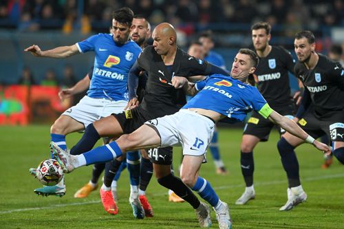 Hagi și-a făcut fotbaliștii să joace fiecare meci la intensitate maximă și până la ultimul fluier al arbitrului // foto: sportpictures.eu