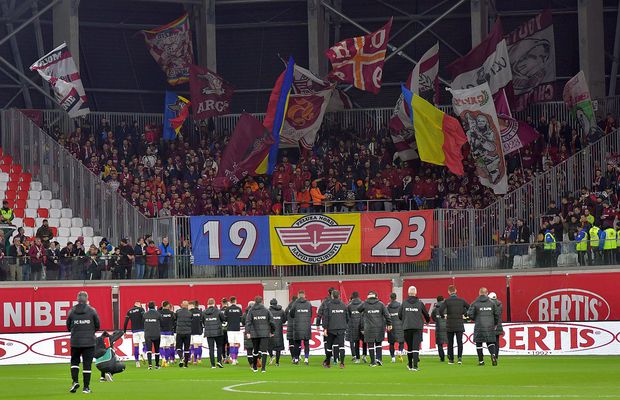 Scandal la Sepsi - Rapid. Meci întârziat și protest major al suporterilor: au ieșit în minutul 15!