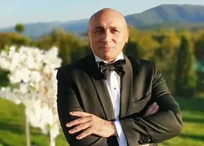 „Îmi pare rău că atunci n-am avut mintea strălucită ca Gigi Becali” » Cântărețul Marcel Pavel, mărturii emoționante: „Mama era femeie de serviciu, mi-a cumpărat tobe la CAR”