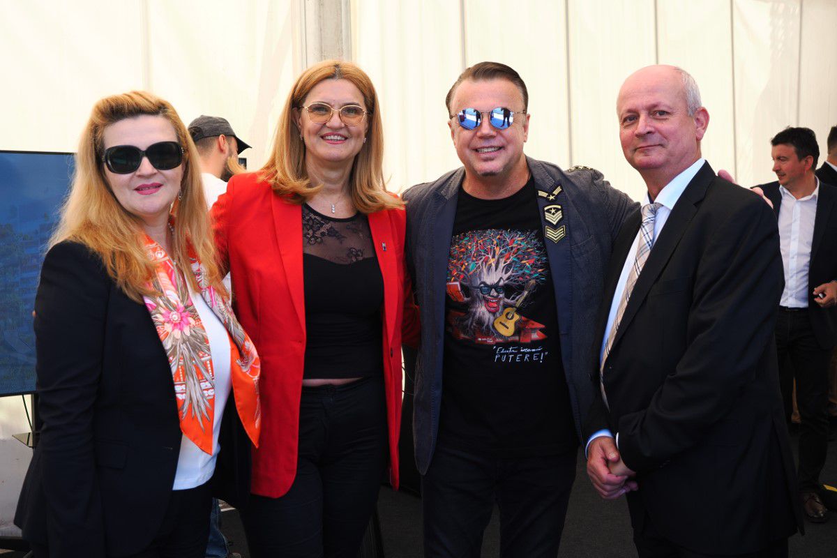 Elisabeta Lipă s-a lansat în imobiliare și i-a chemat la eveniment pe Șucu, Bellu, Smiley și o influenceriță într-o ținută îndrăzneață