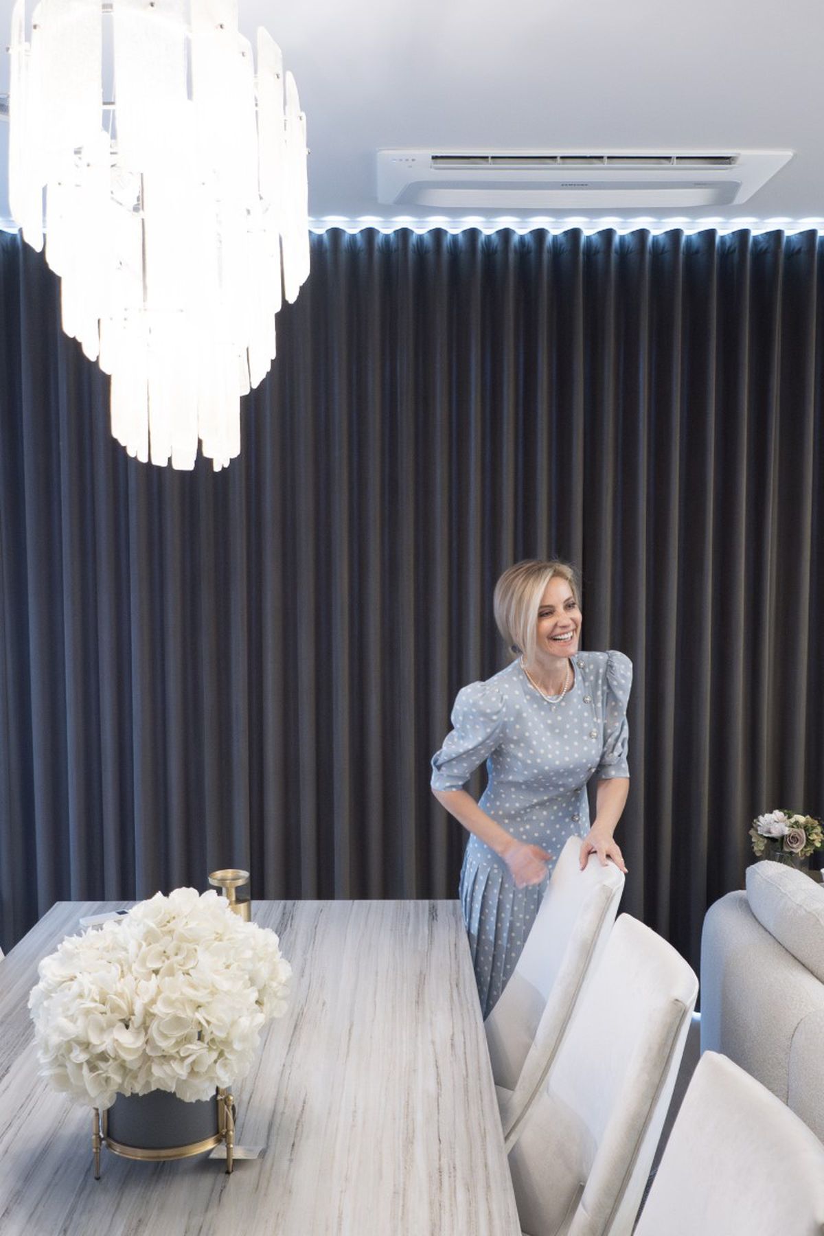 Diana Șucu, ședință foto în apartamentele în care a investit Elisabeta Lipă » Dezvăluiri despre Dan Șucu: „Mi-a promis ceva când a intrat în fotbal”