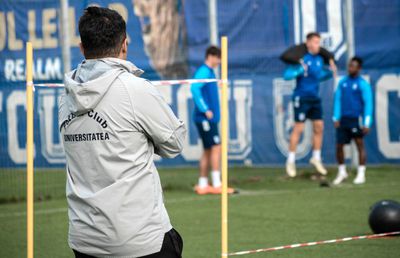 A vorbit în premieră, după ce Mititelu l-a dat afară de la FCU Craiova: „Dacă m-ar fi ascultat la timp, era în semifinalele Cupei” » Fotbalistul care „l-a lucrat”