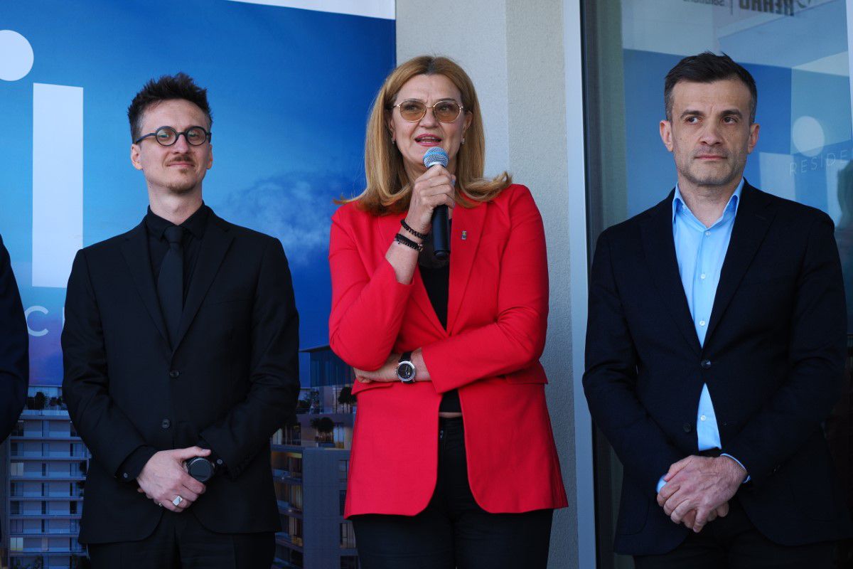 Elisabeta Lipă s-a lansat în imobiliare și i-a chemat la eveniment pe Șucu, Bellu, Smiley și o influenceriță într-o ținută îndrăzneață