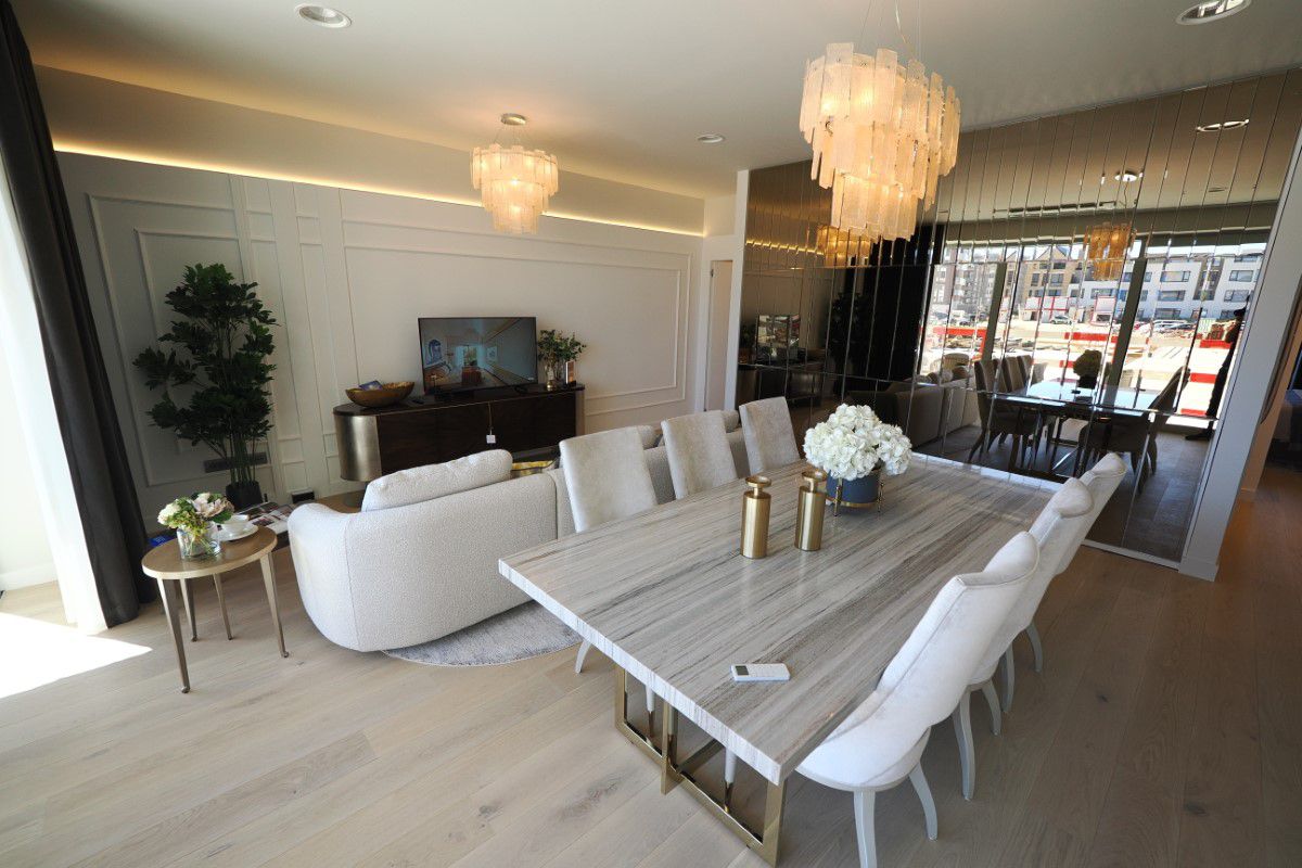 Elisabeta Lipă a intrat în afaceri imobiliare. O mulțime de vedete prezente la eveniment