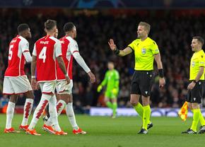 Scandal de arbitraj la Arsenal - Bayern: „Penalty clar!”