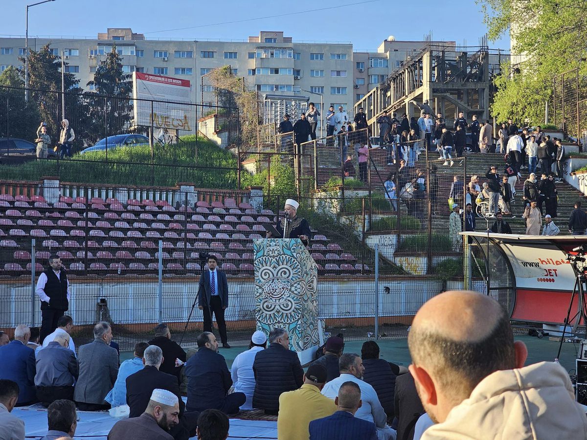 Dawa și Alhassan, pe stadionul Dinamo