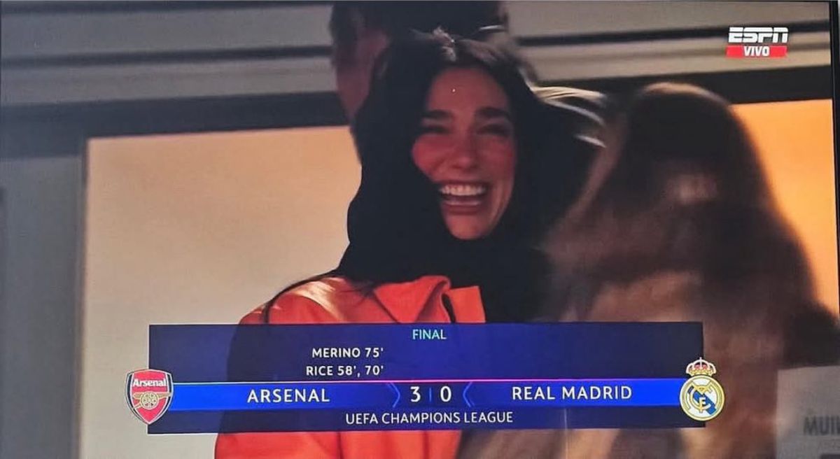 Dua Lipa a venit deghizată la Arsenal - Real Madrid, dar la final s-a dat de gol! A fost surprinsă cu un fotbalist în zona vestiarelor