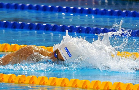 România participă cu treisprezece înotători la Campionatele Europene U23 » David Popovici va lua startul în patru probe