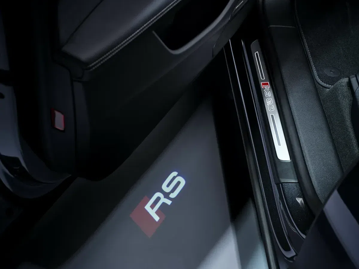 Mașina lui Moises Caicedo