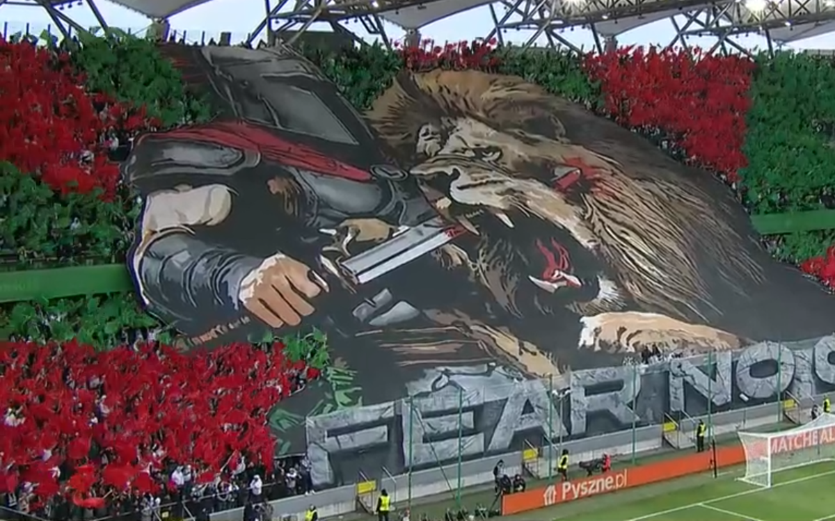Ultrașii lui Legia nu se dezic! Scenografie ostilă la meciul cu Chelsea din Conference League