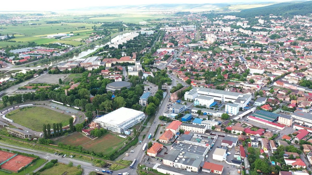 Transformare amplă a arenei din România: investiție de 11 milioane de euro în lucrările care vor fi finalizate în această vară » Imagini de pe șantier