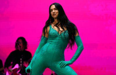 Dua Lipa a venit deghizată la Arsenal - Real Madrid, dar la final s-a dat de gol! A fost surprinsă cu un fotbalist în zona vestiarelor