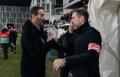 Antrenorul din Superligă și-a anunțat azi plecarea de la echipă: „Chiar așa, nu fac nimic bun?”