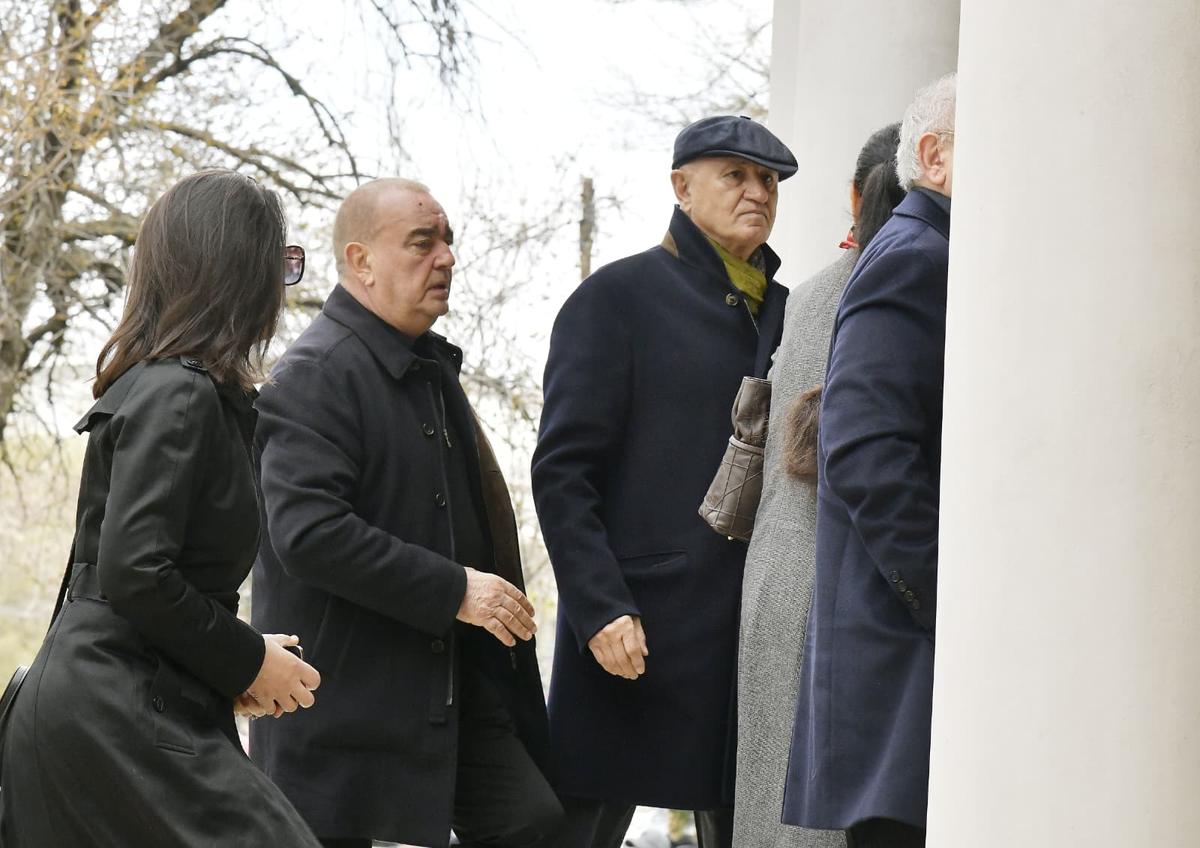 Cadre de Cristi Preda la înmormântarea lui Mircea Lucescu