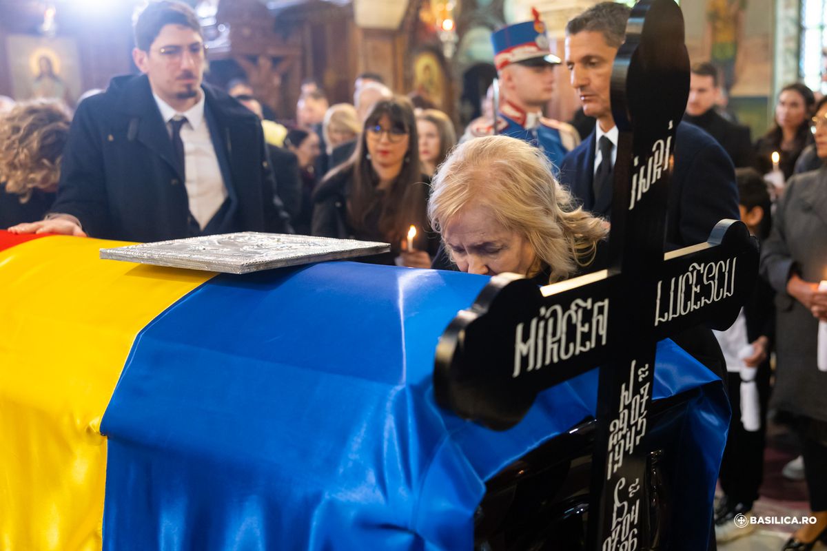 PS Timotei Prahoveanul a oficiat slujba Înmormântării pentru Mircea Lucescu