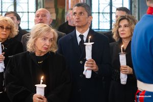 Discursul lui Răzvan Lucescu la slujba de înmormântare a tatălui: „Nu și-a putut stăpâni emoțiile” + Alți doi oameni de fotbal au luat cuvântul