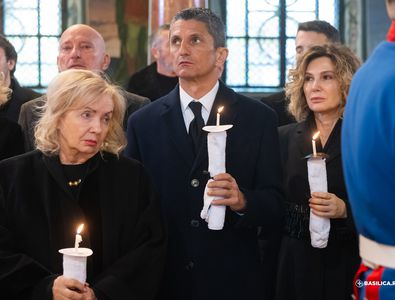 Discursul lui Răzvan Lucescu la slujba de înmormântare a tatălui: „Nu și-a putut stăpâni emoțiile” + Alți doi oameni de fotbal au luat cuvântul