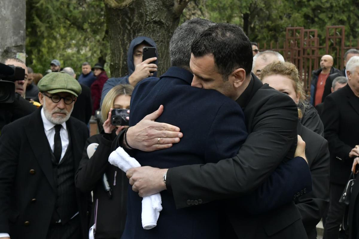 Cadre de la slujba de înmormântare a lui Mircea Lucescu - Cristi Preda