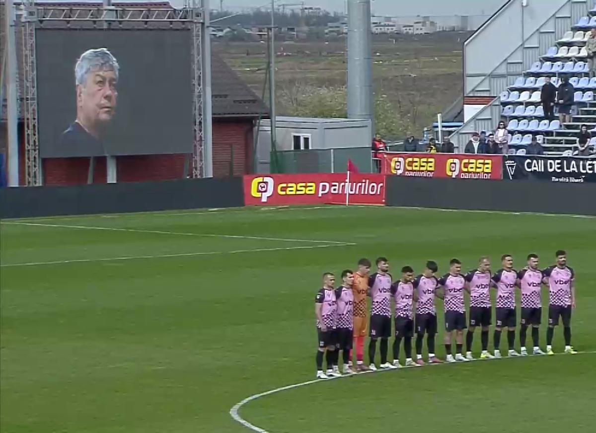 Corvinul Hunedoara, banner special pentru Mircea Lucescu