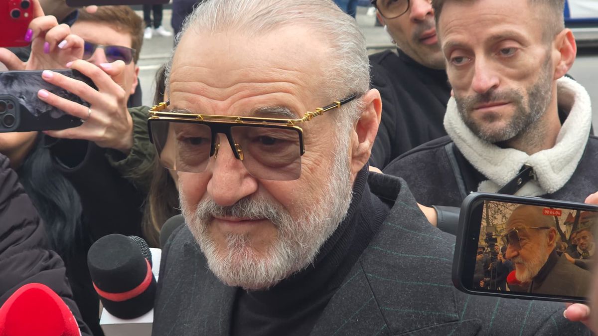 Hagi, Copos, Nețoiu, Burleanu și alte nume importante, la înmormântarea lui Mircea Lucescu » Toate personalitățile prezente: Becali a întârziat la slujbă