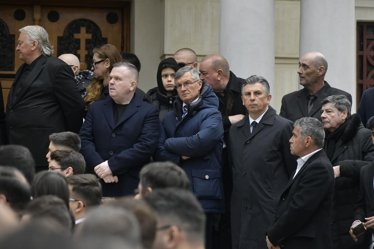 Cadre de la slujba de înmormântare a lui Mircea Lucescu - Cristi Preda