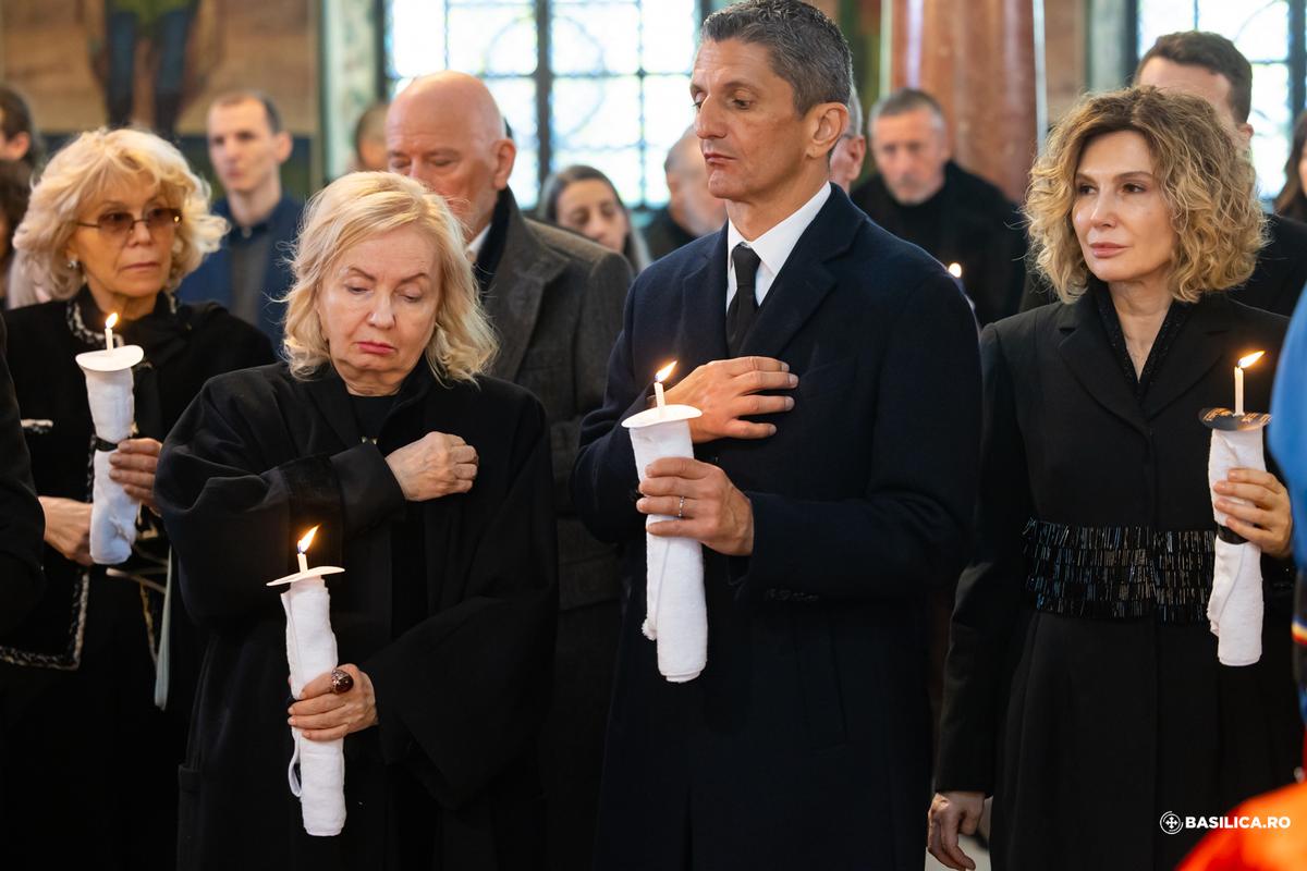 PS Timotei Prahoveanul a oficiat slujba Înmormântării pentru Mircea Lucescu