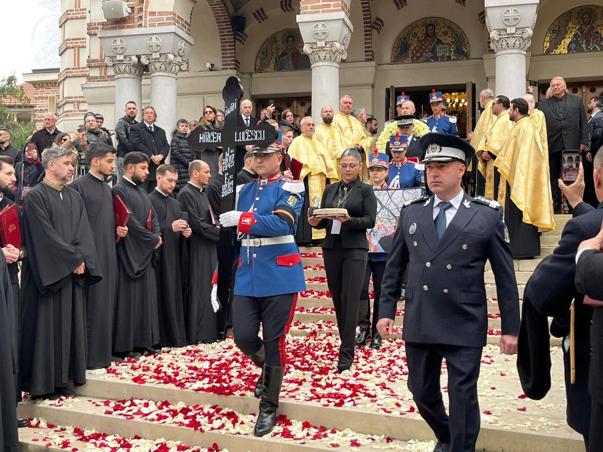 Mircea Lucescu - Cortegiu funerar + Slujbă biserică