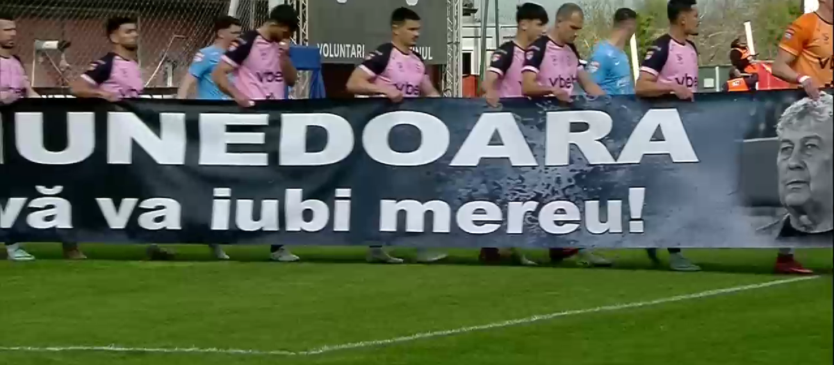 Gest superb la Voluntari! Jucătorii Corvinului Hunedoara, gest onorabil pentru Mircea Lucescu