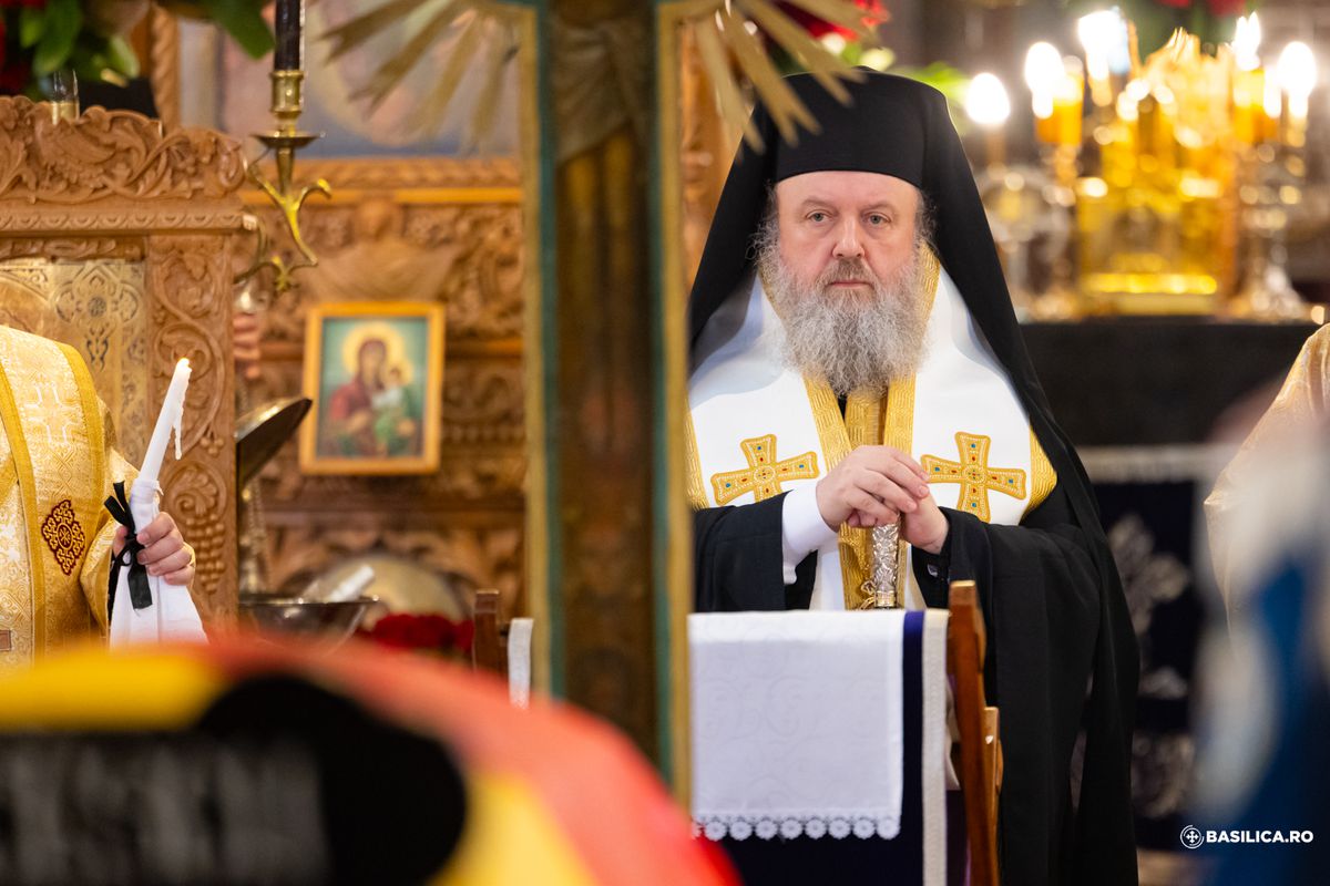 Imagini copleșitoare de la slujba înmormântării lui Mircea Lucescu » Mulțumim pentru tot, maestre!