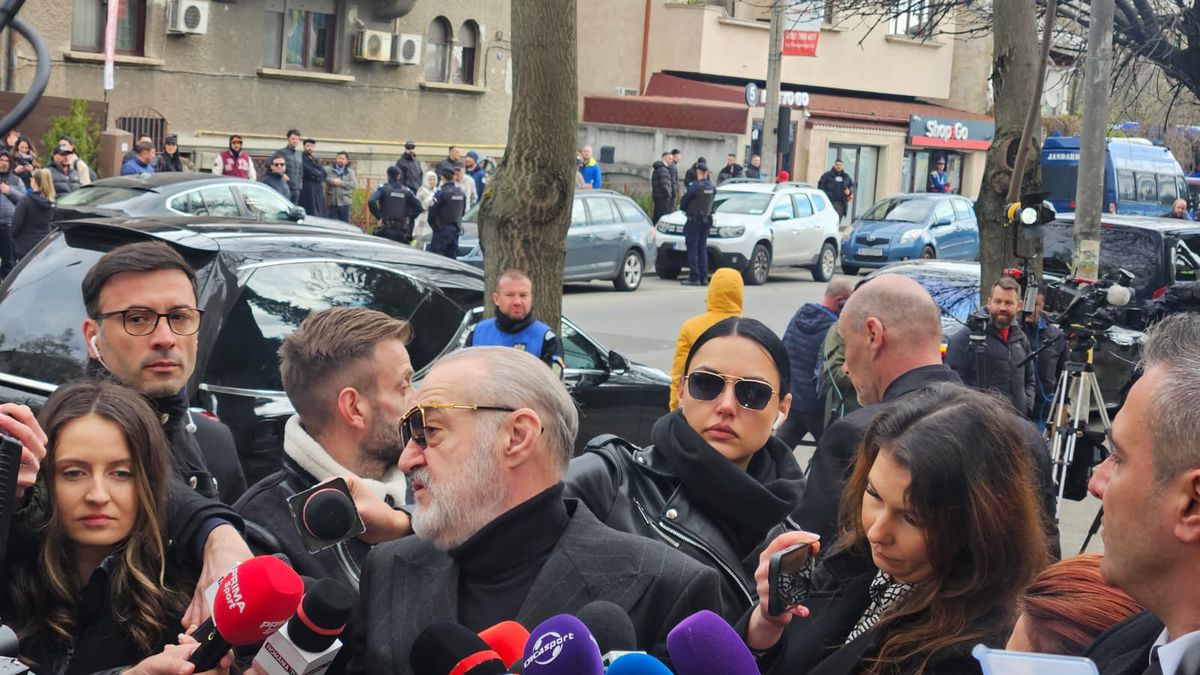 Gigi Becali, la înmormântarea lui Mircea Lucescu: „Am rămas mască, o să-i spun doar atât lui Răzvan”