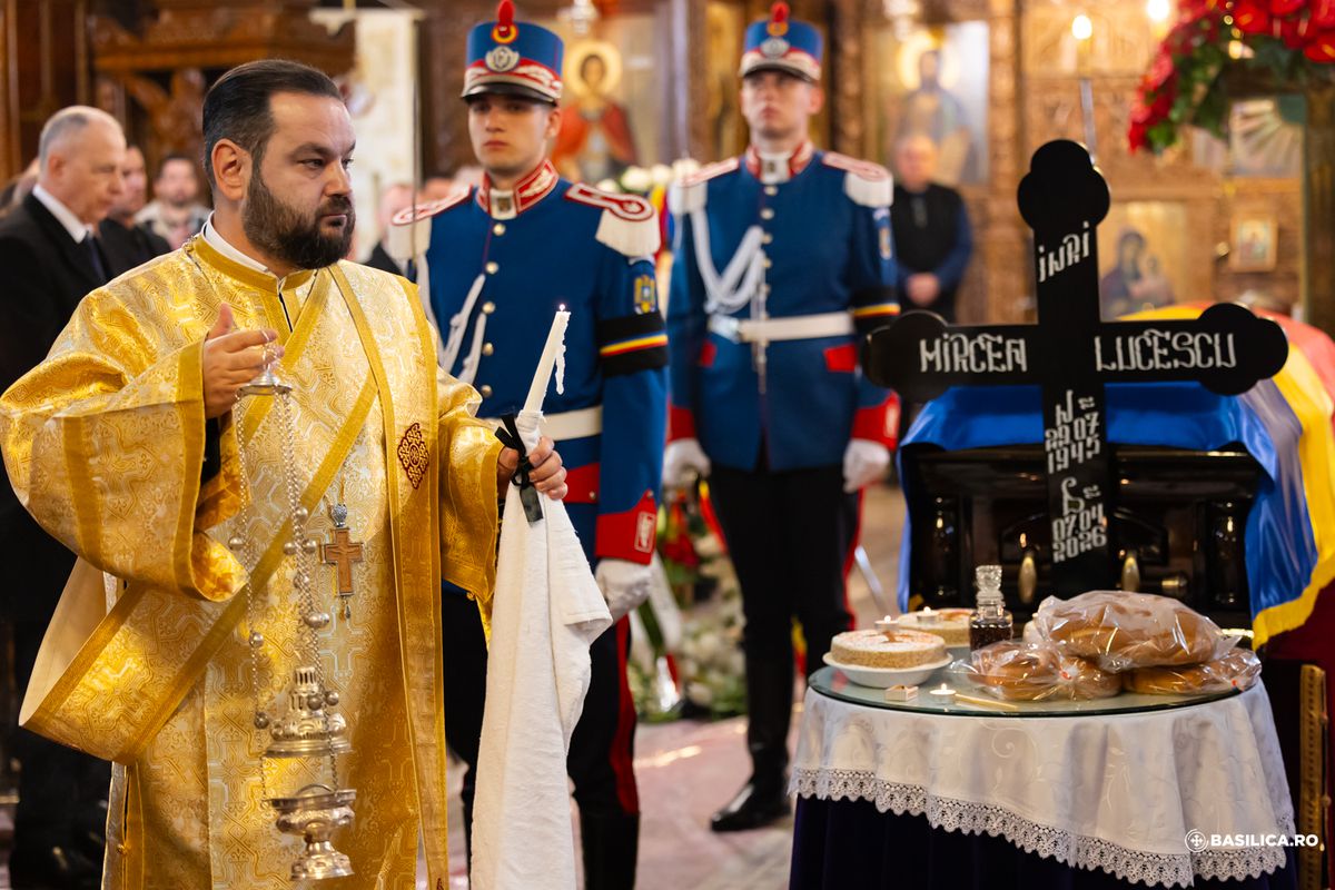 Imagini copleșitoare de la slujba înmormântării lui Mircea Lucescu » Mulțumim pentru tot, maestre!