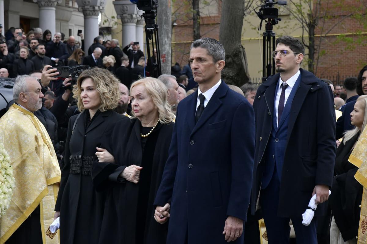 Cadre de la slujba de înmormântare a lui Mircea Lucescu - Cristi Preda