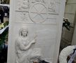 Ce scrie pe cavoul lui Mircea Lucescu, înmormântat la Cimitirul Bellu