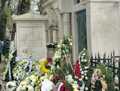 Mesajul emoționant scris pe cavoul lui Mircea Lucescu, înmormântat la ...