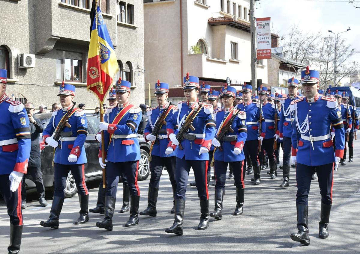 Cadre de Cristi Preda la înmormântarea lui Mircea Lucescu