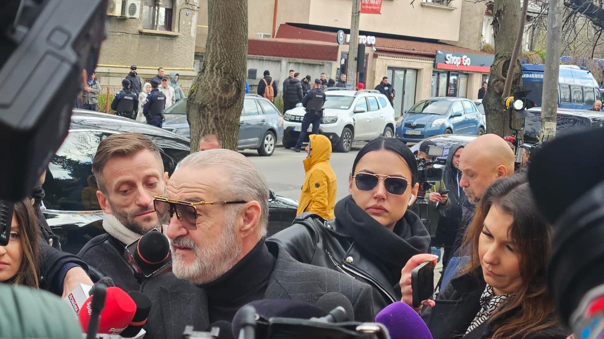 Gigi Becali, prezent la înmormântarea lui Mircea Lucescu