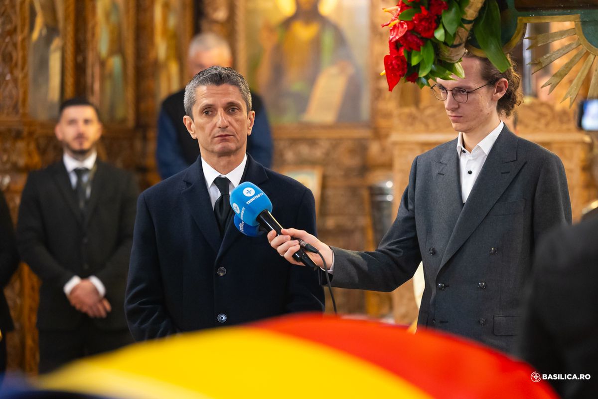 PS Timotei Prahoveanul a oficiat slujba Înmormântării pentru Mircea Lucescu